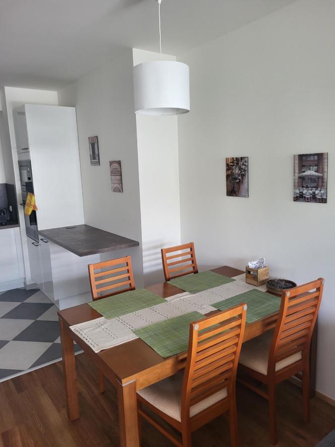New Apartment In Karlin, Praha 8, Close To Center Exterior photo